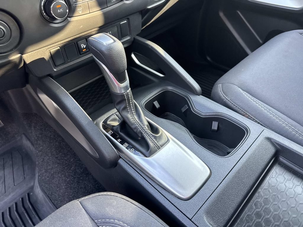 Used 2025 Nissan Frontier SV RWD image 26