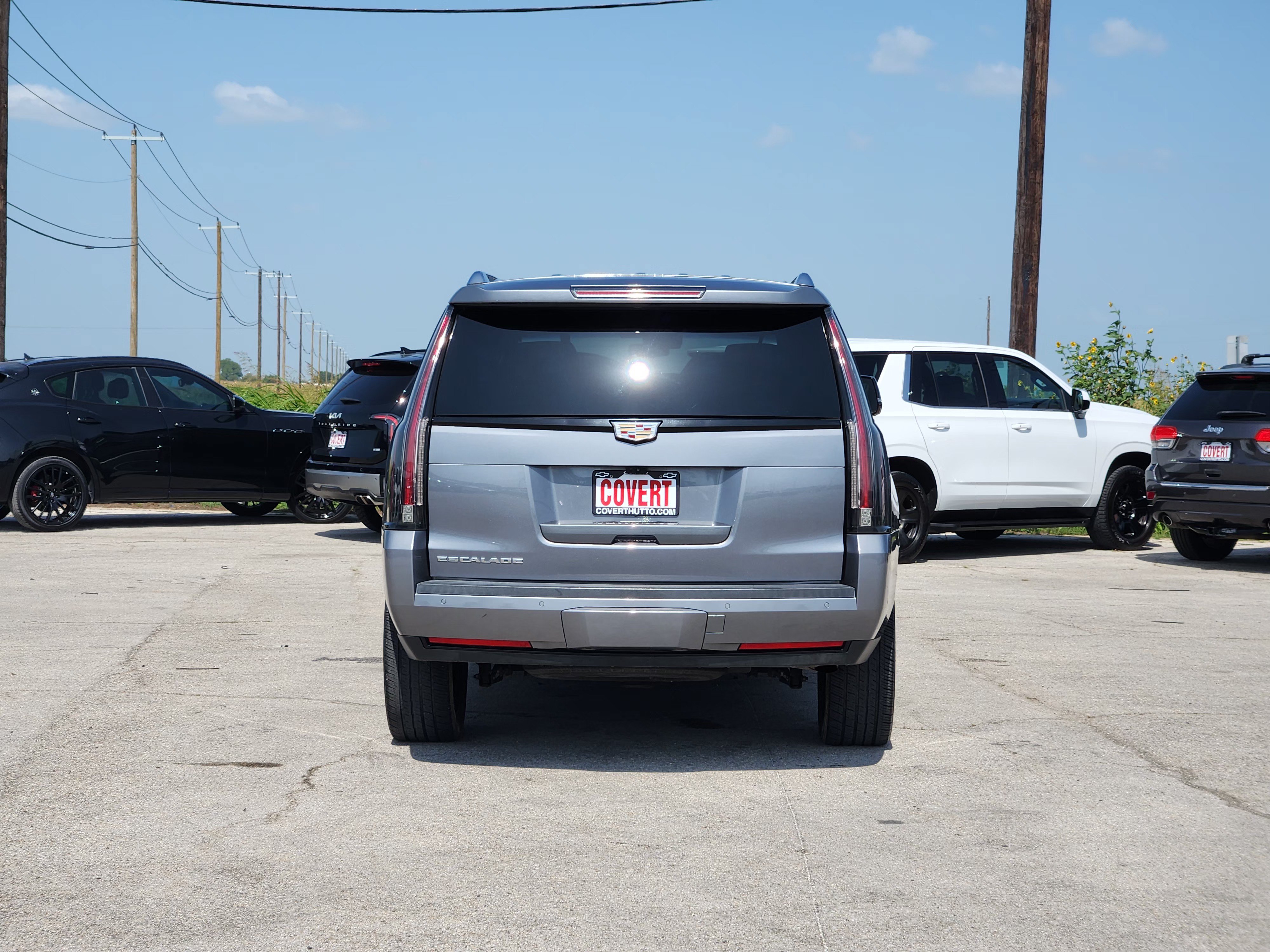 Used 2019 Cadillac Escalade Premium Luxury w/ Escalade Sport Edition RWD image 6