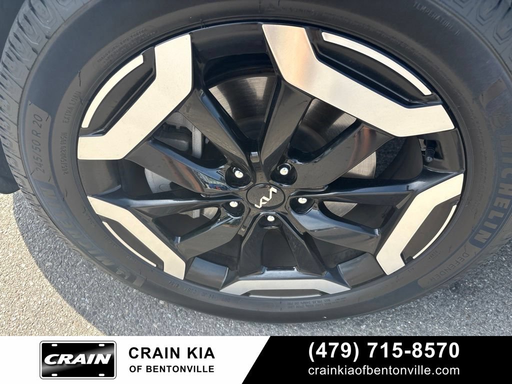 Certified 2023 Kia Telluride EX w/ EX Captain's Chair Package AWD/4WD image 8