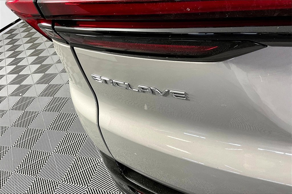 New 2026 Buick Enclave Sport Touring w/ Super Cruise Package image 10