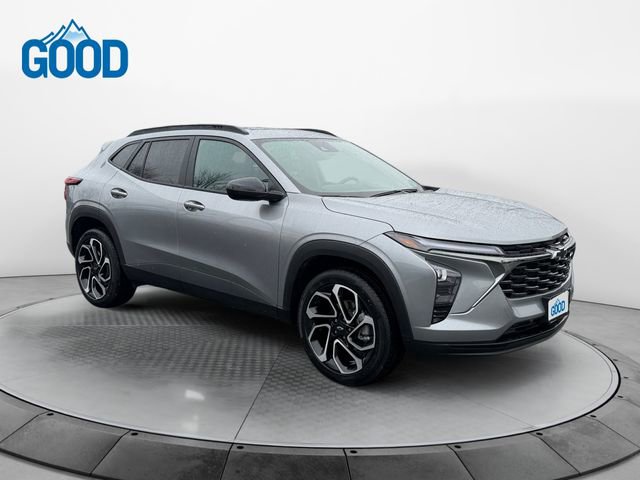 Used 2025 Chevrolet Trax RS w/ Sunroof Package image 7