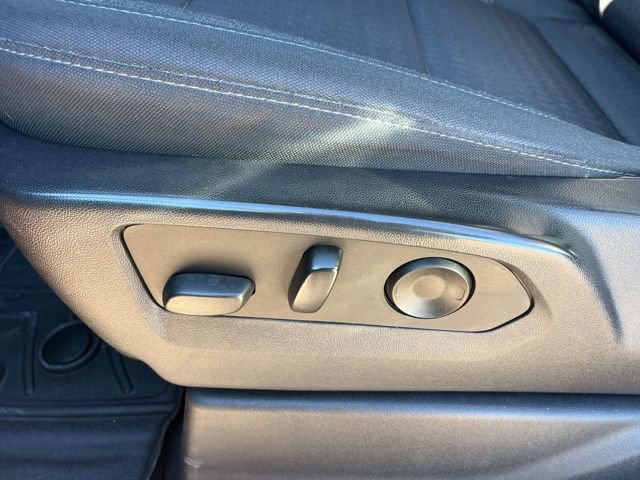 Used 2022 Chevrolet Silverado 1500 Custom image 17