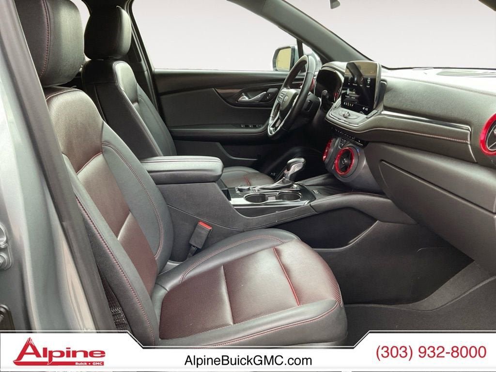 Used 2025 Chevrolet Blazer RS FWD image 15