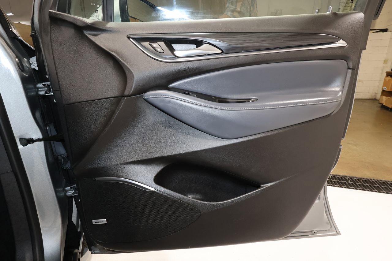 Used 2024 Buick Enclave Premium image 19