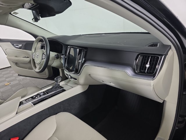 Used 2019 Volvo S60 T5 Momentum FWD image 26