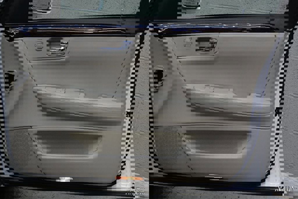 Used 2011 Cadillac DTS Luxury image 8