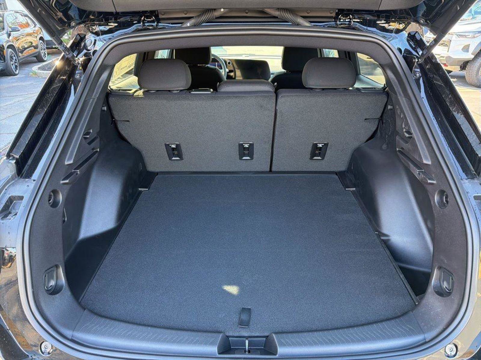 New 2026 Chevrolet Equinox EV LT FWD image 35