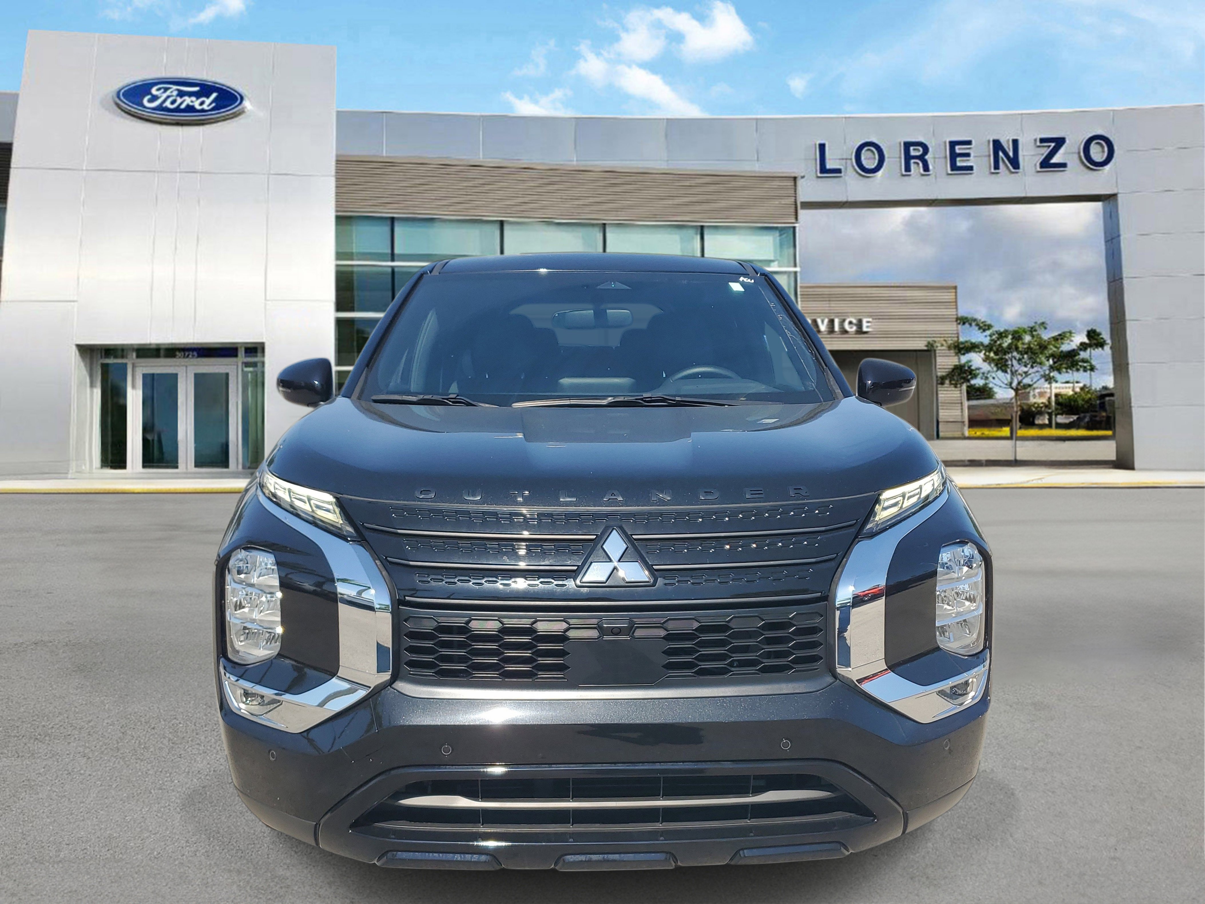 Used 2022 Mitsubishi Outlander SEL Black Edition image 2