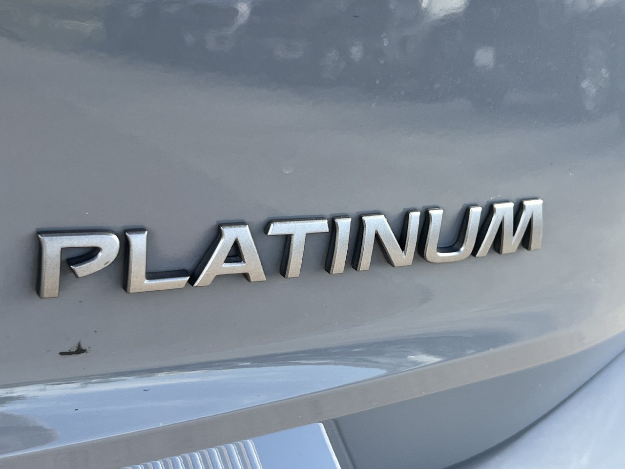 Used 2024 Nissan Rogue Platinum FWD image 7