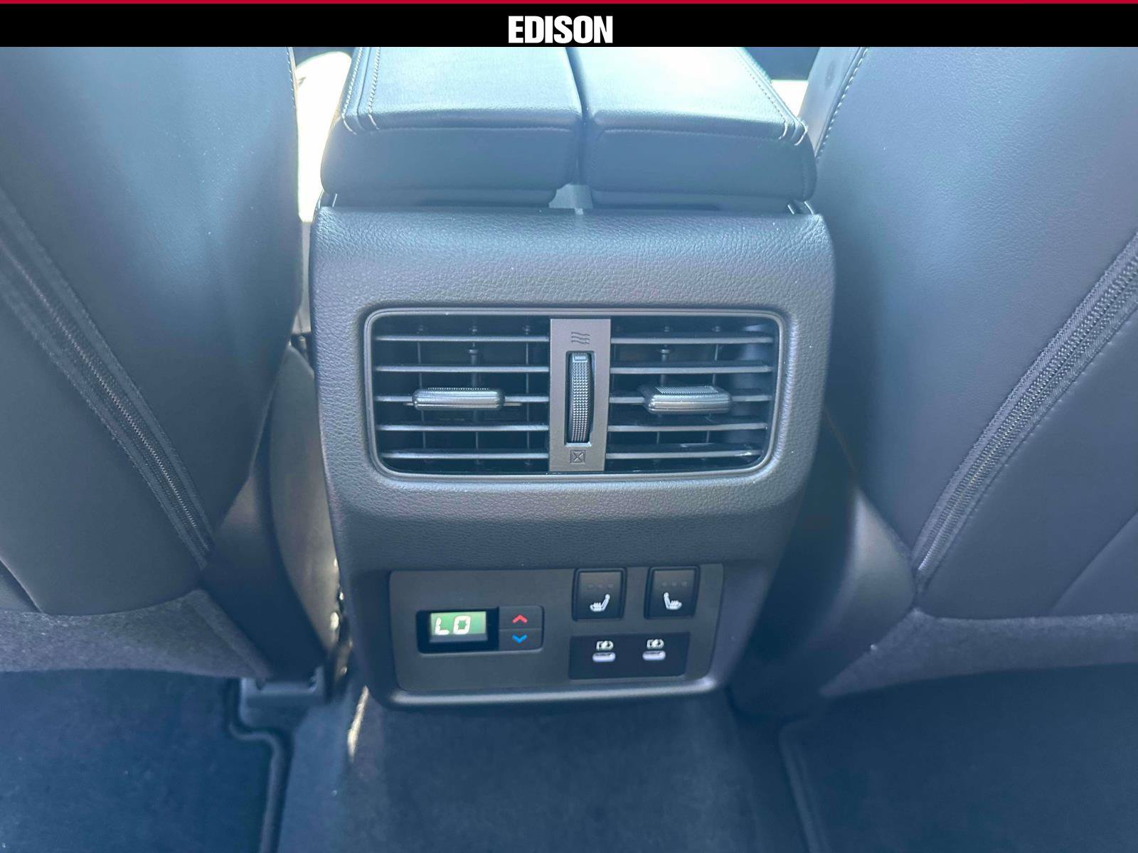 Used 2025 Nissan Rogue Platinum w/ Platinum Premium Package AWD/4WD image 11