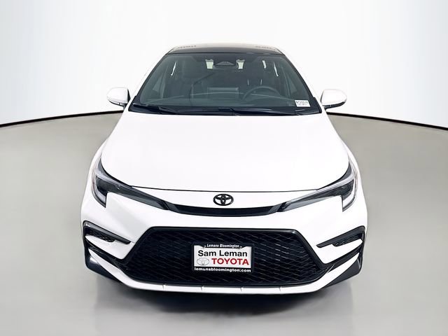 Used 2026 Toyota Corolla SE w/ SE Package image 2