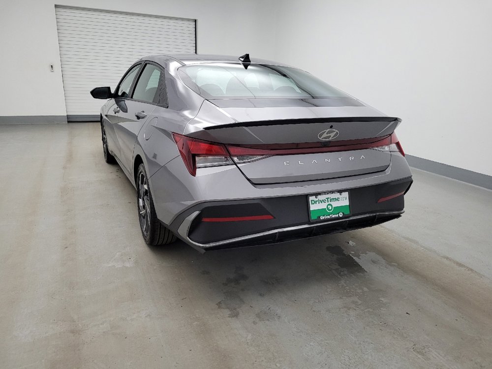 Used 2025 Hyundai Elantra Sport image 6