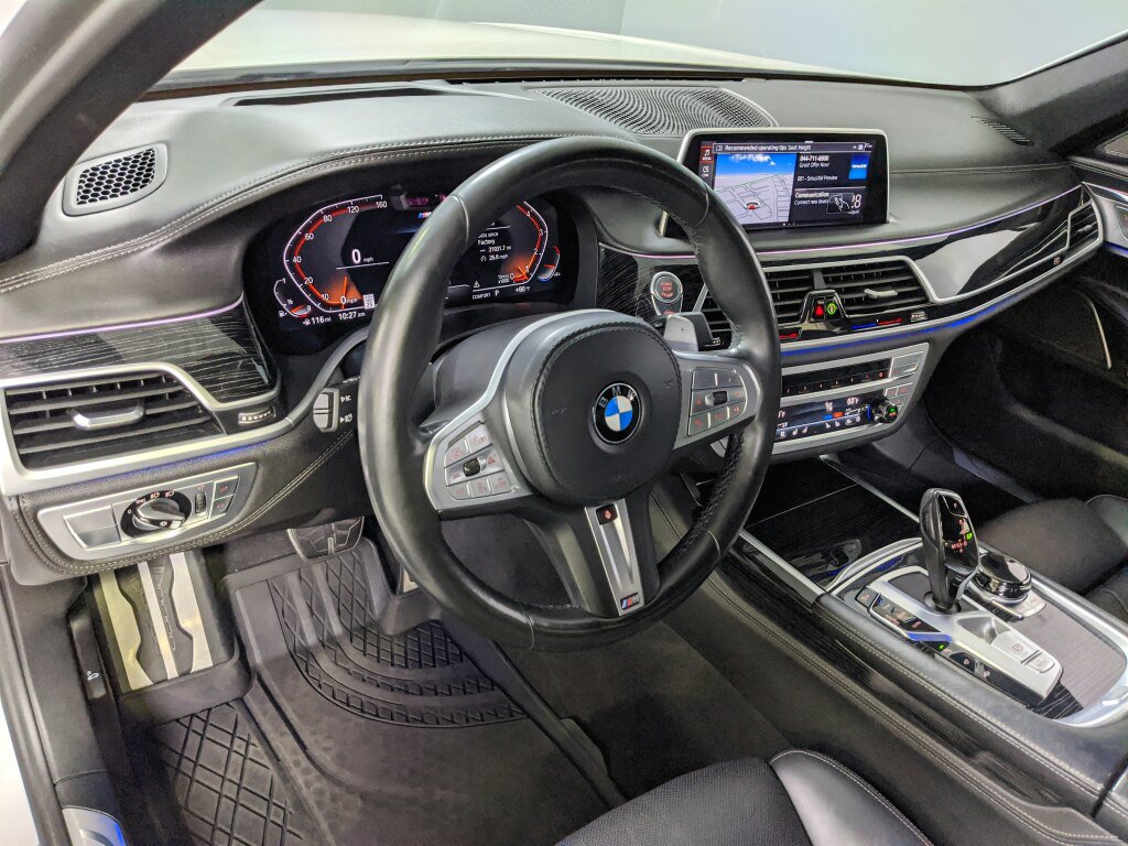 Used 2022 BMW 750i xDrive w/ Executive Package AWD/4WD image 27