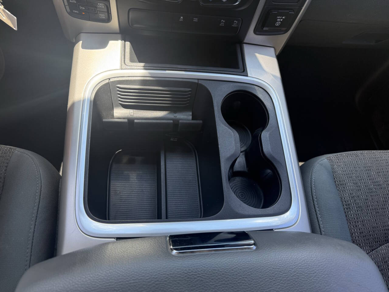 Used 2017 RAM 1500 Lone Star AWD/4WD image 9