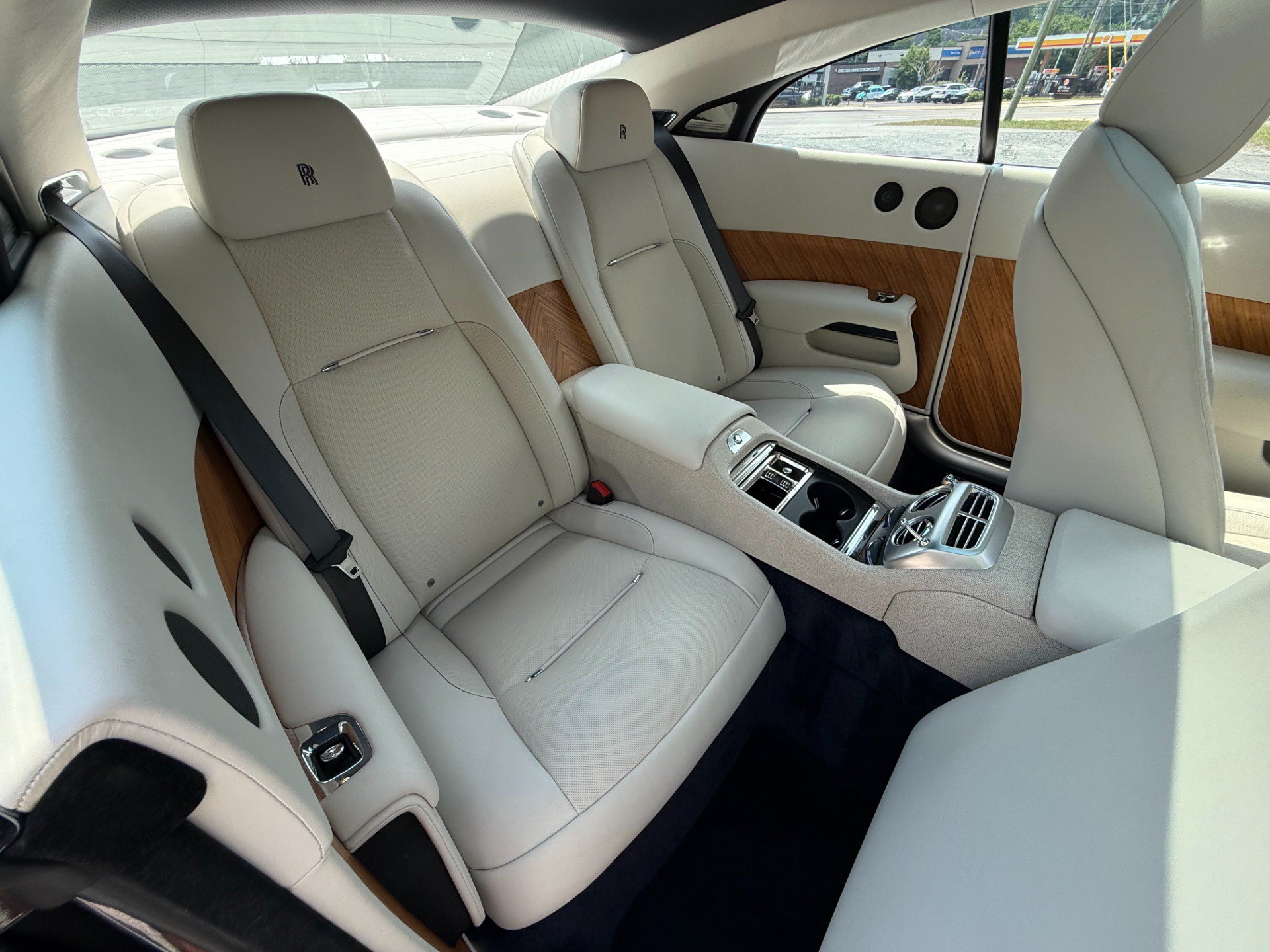 Used 2015 Rolls-Royce Wraith RWD image 22