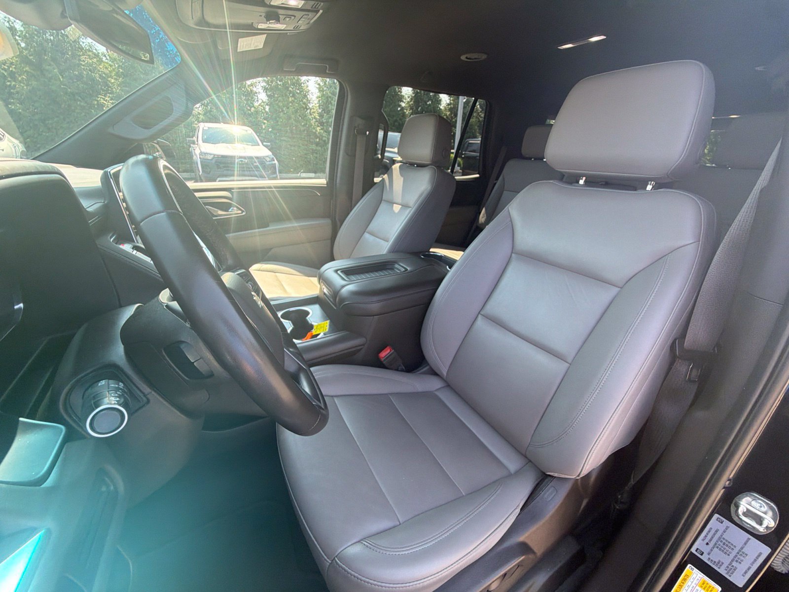 Used 2024 Chevrolet Tahoe LT AWD/4WD image 22