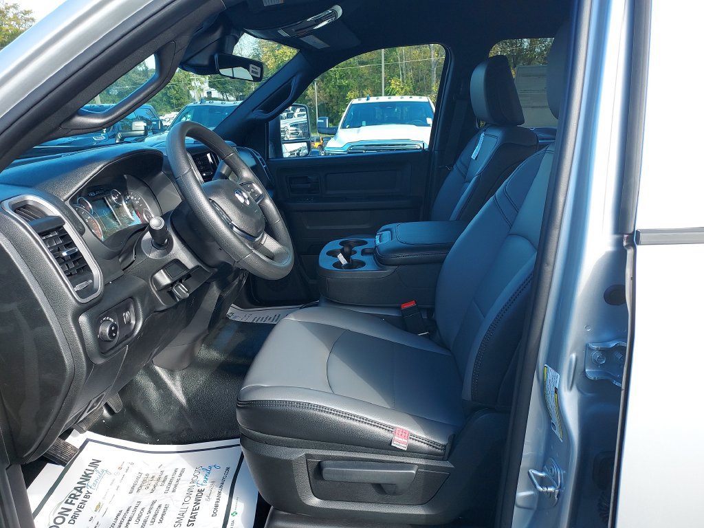 New 2027 RAM 3500 Tradesman AWD/4WD image 13