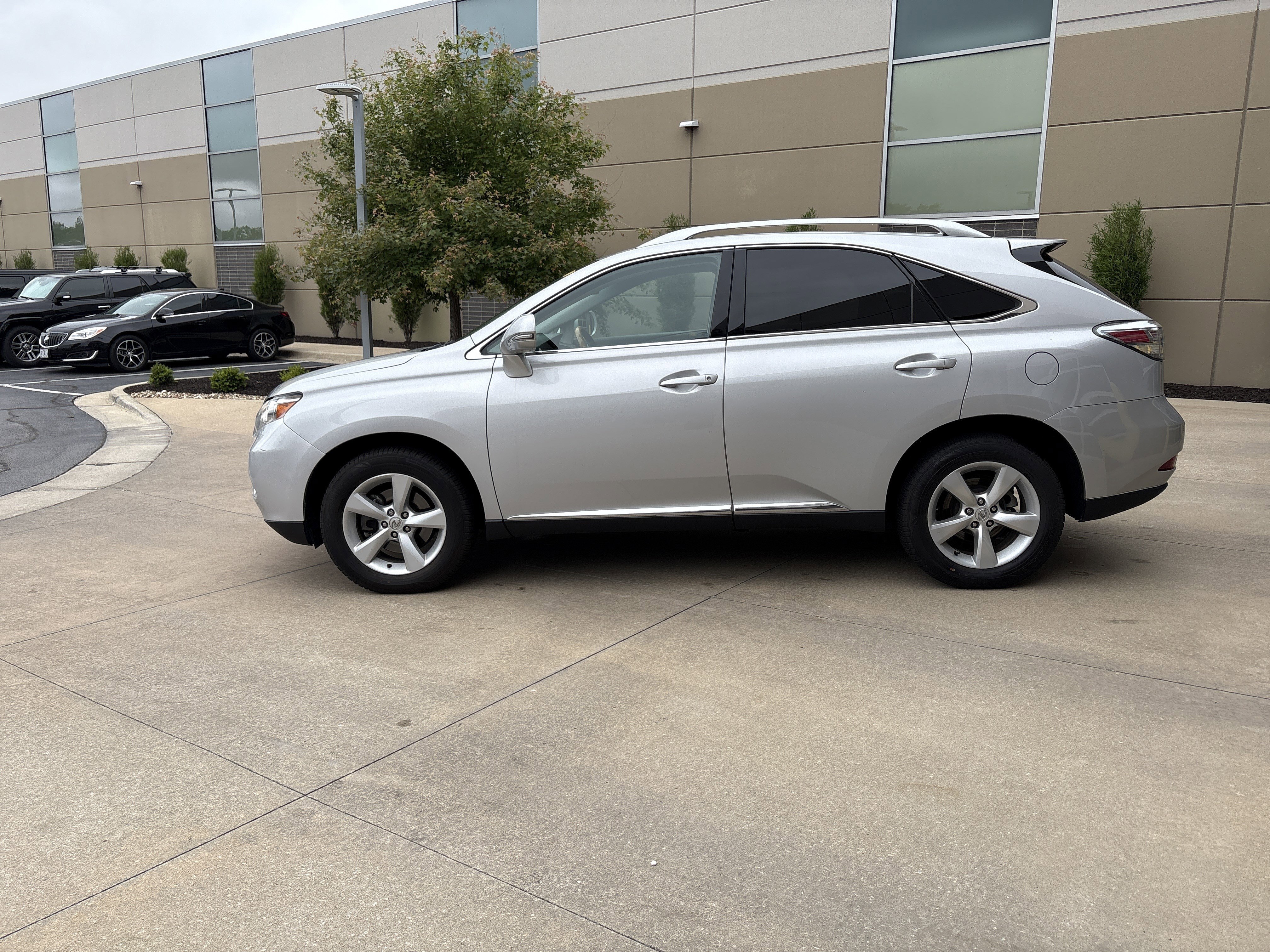 Used 2010 Lexus RX 350 AWD image 7