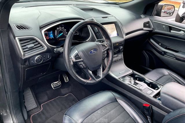 Used 2020 Ford Edge ST-Line FWD image 14