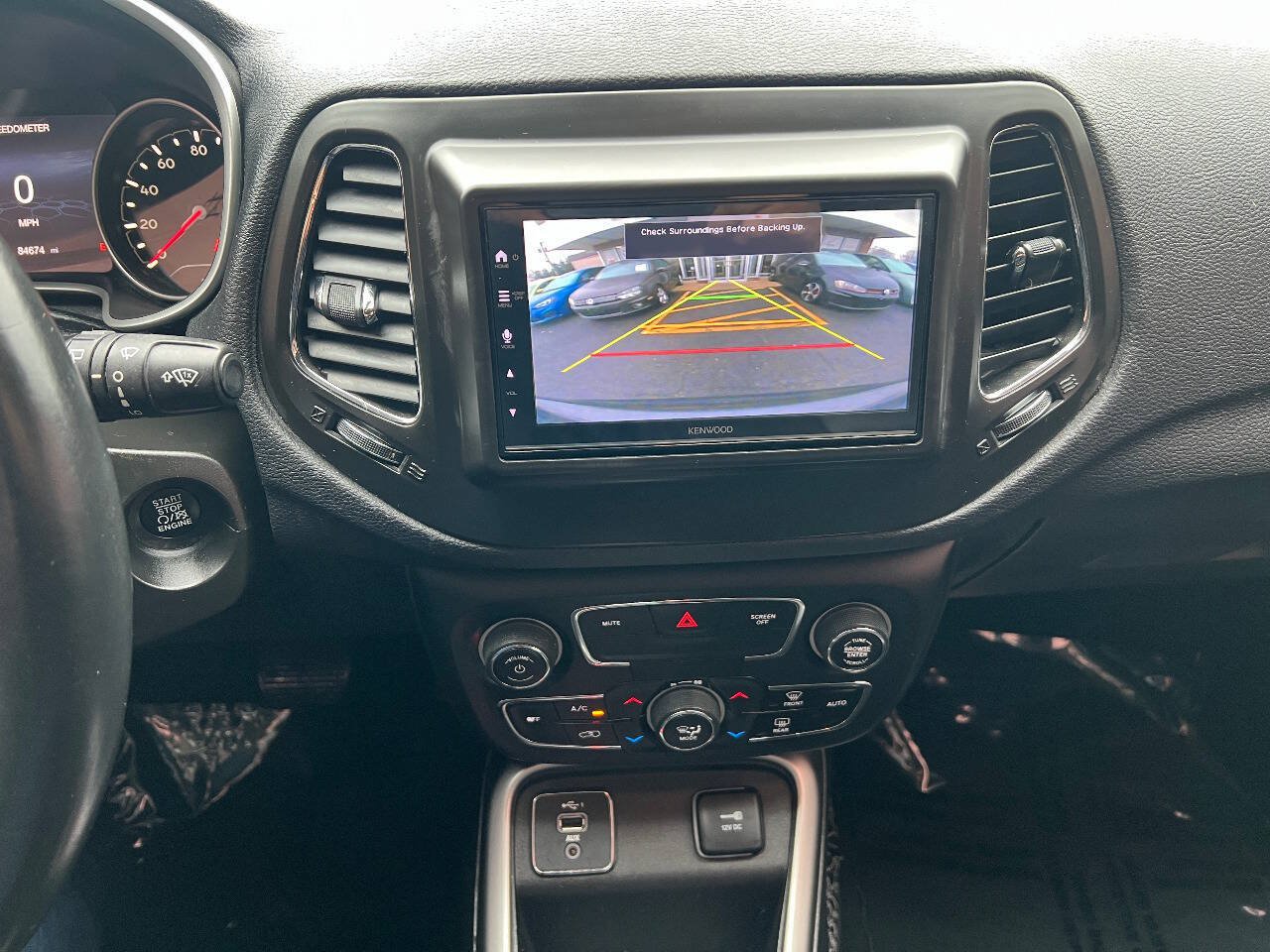 Used 2019 Jeep Compass Latitude w/ Popular Equipment Group FWD image 32