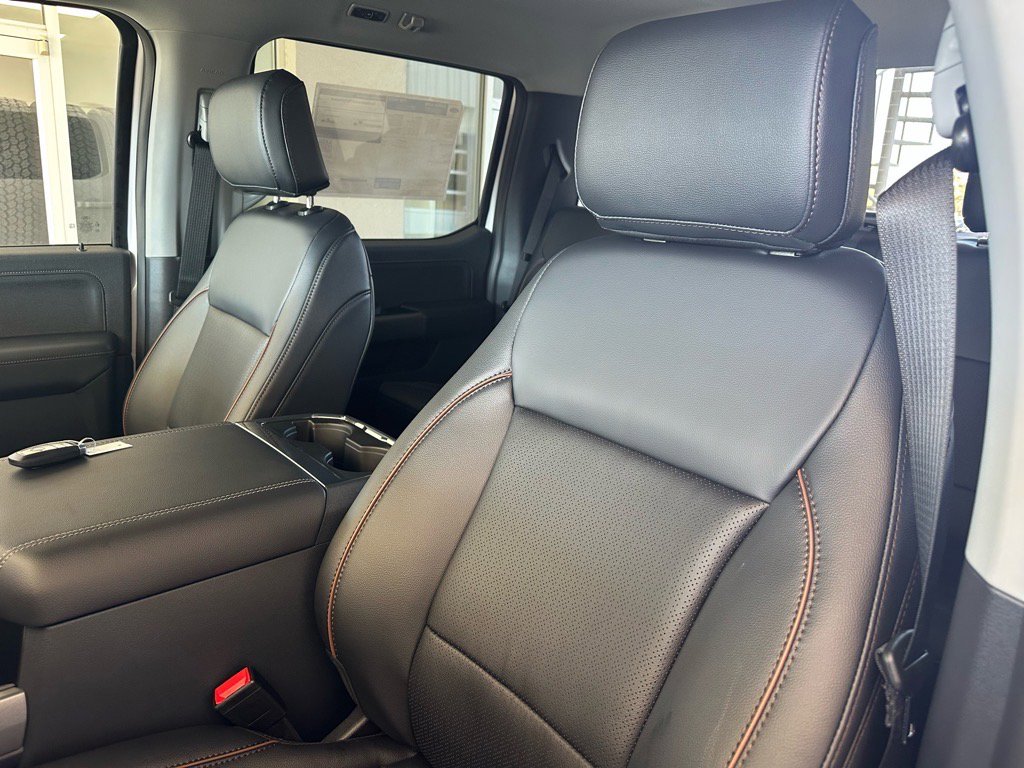 New 2026 Ford F250 Lariat w/ FX4 Off-Road Package image 25