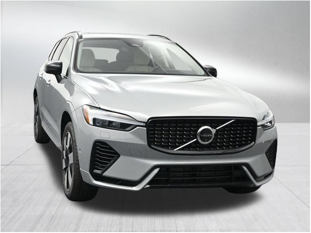 New 2025 Volvo XC60 T8 Plus w/ Protection Package Premier AWD/4WD image 8