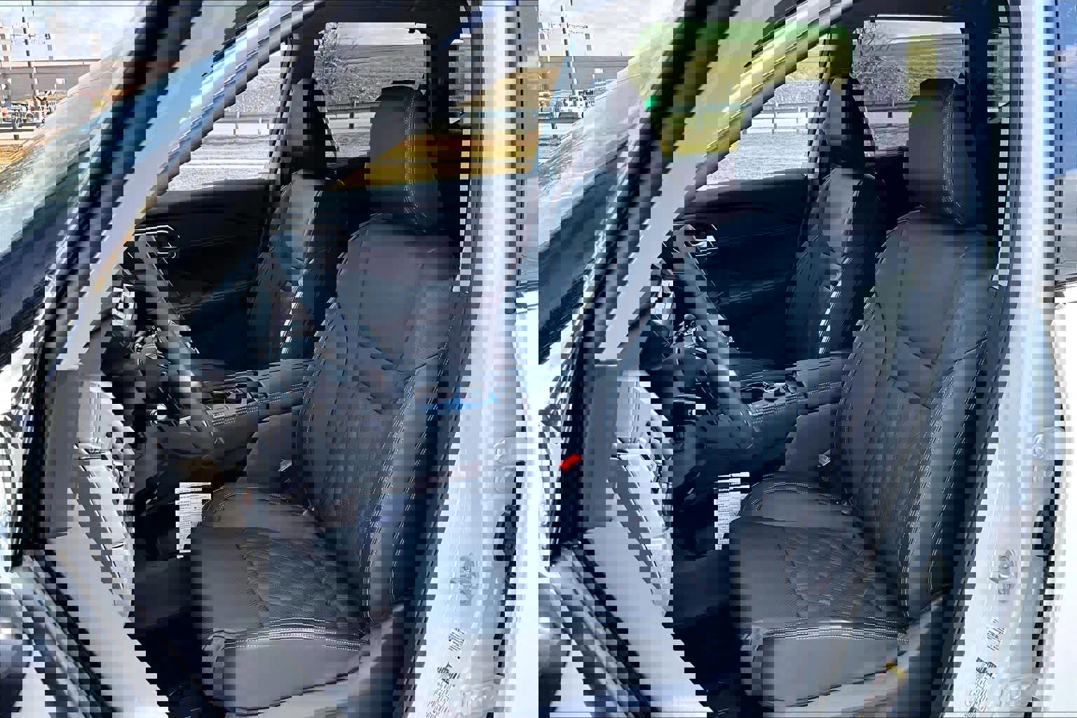 New 2026 Nissan Rogue Platinum image 9