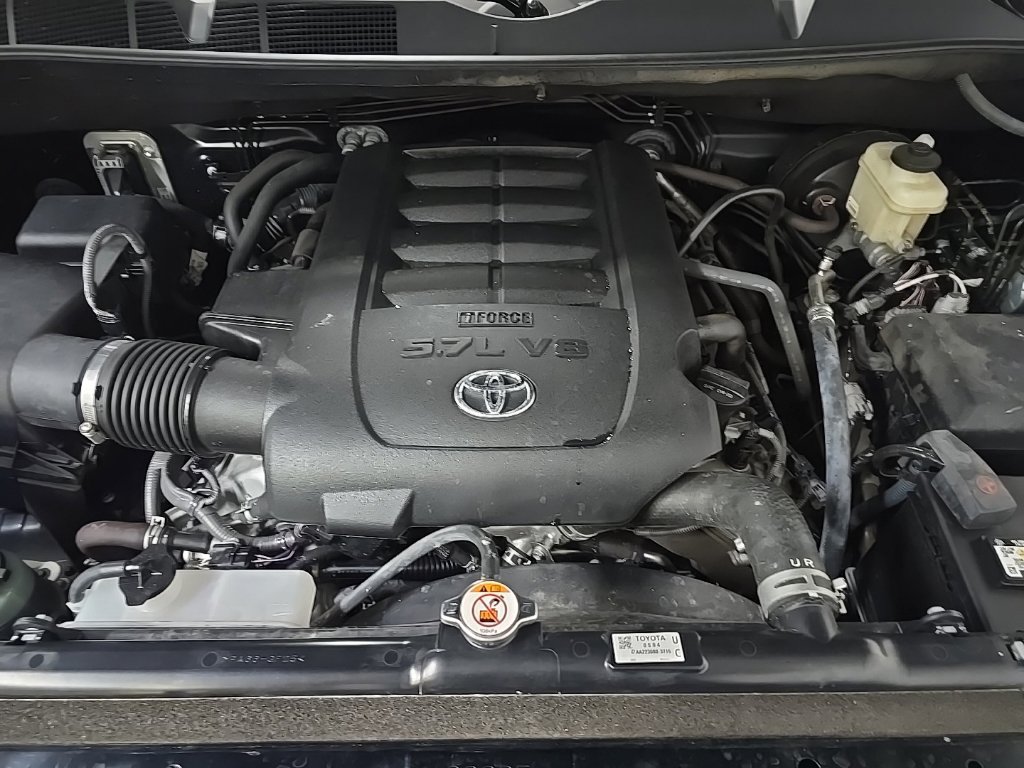 Used 2019 Toyota Tundra Platinum AWD/4WD image 13