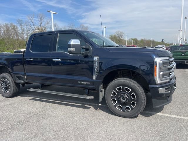 Used 2023 Ford F250 Platinum AWD/4WD image 7