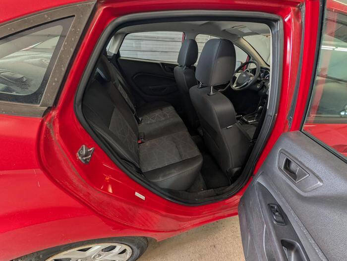 Used 2012 Ford Fiesta SE w/ Super Fuel Economy Pkg FWD image 27
