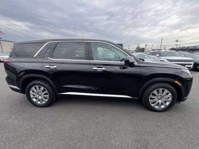 Used 2023 Hyundai Palisade SEL w/ Cargo Package AWD/4WD image 4