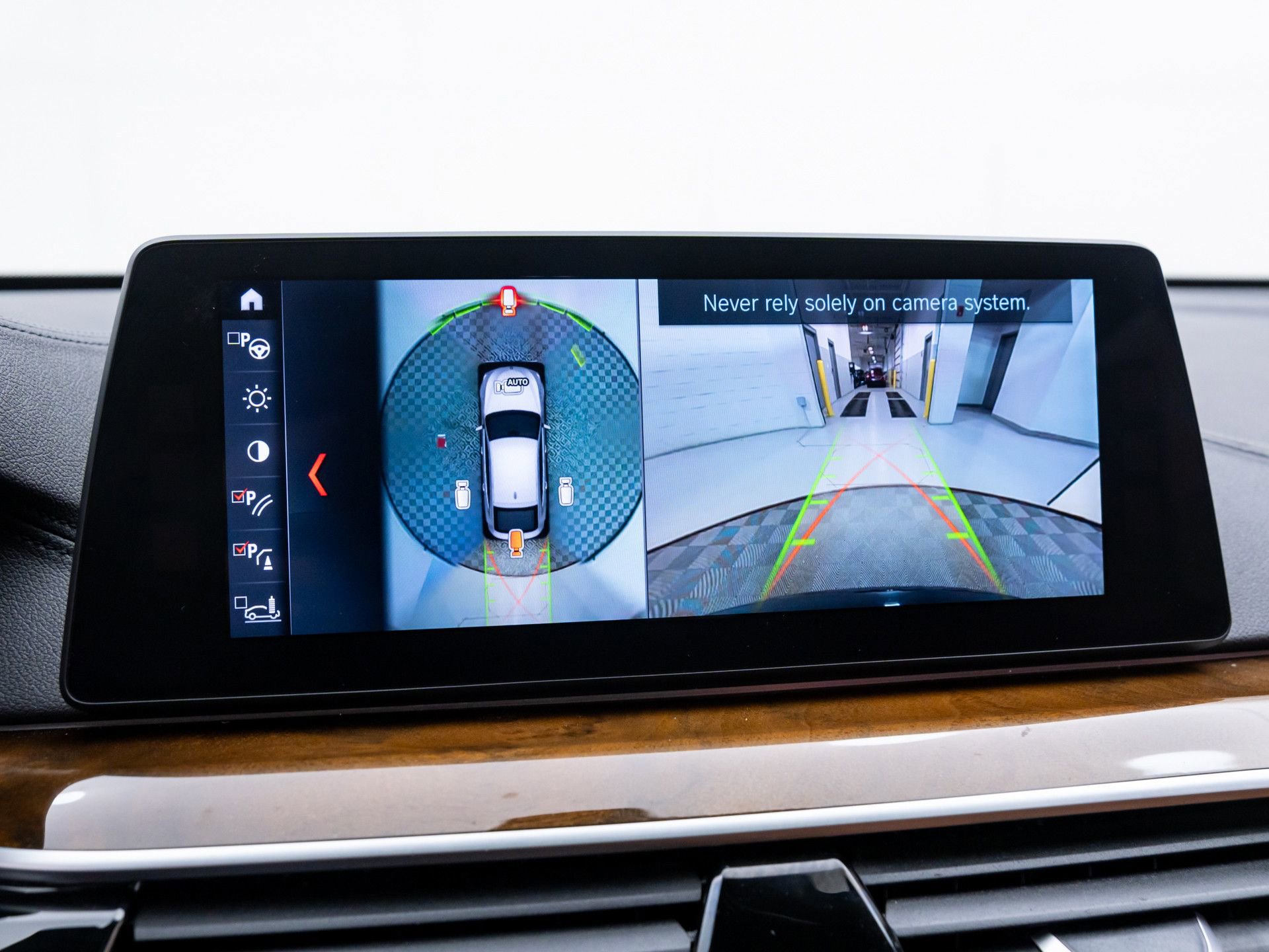 Used 2018 BMW 640i Gran Turismo xDrive image 25