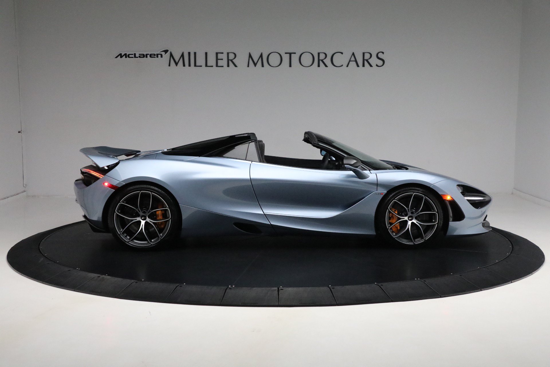 Used 2023 McLaren 720S Performance RWD image 9