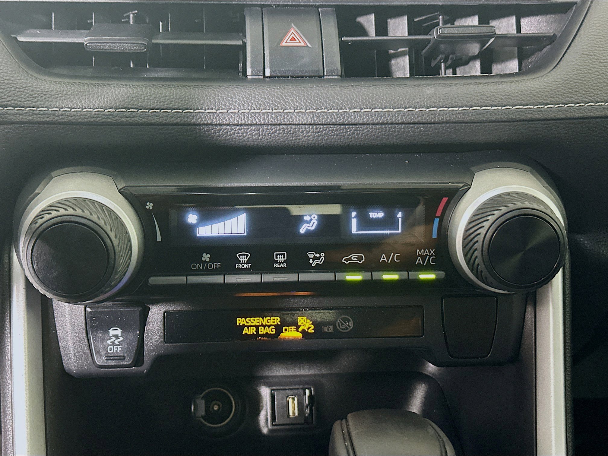 Used 2021 Toyota RAV4 LE FWD image 22