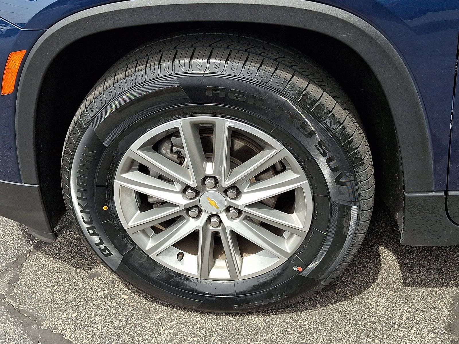 Certified 2023 Chevrolet Traverse LT w/ LPO, Floor Liner Package AWD/4WD image 9