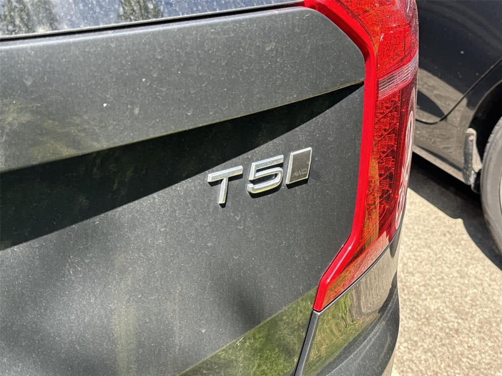 Used 2021 Volvo XC90 T5 Momentum w/ Climate Package AWD/4WD image 14