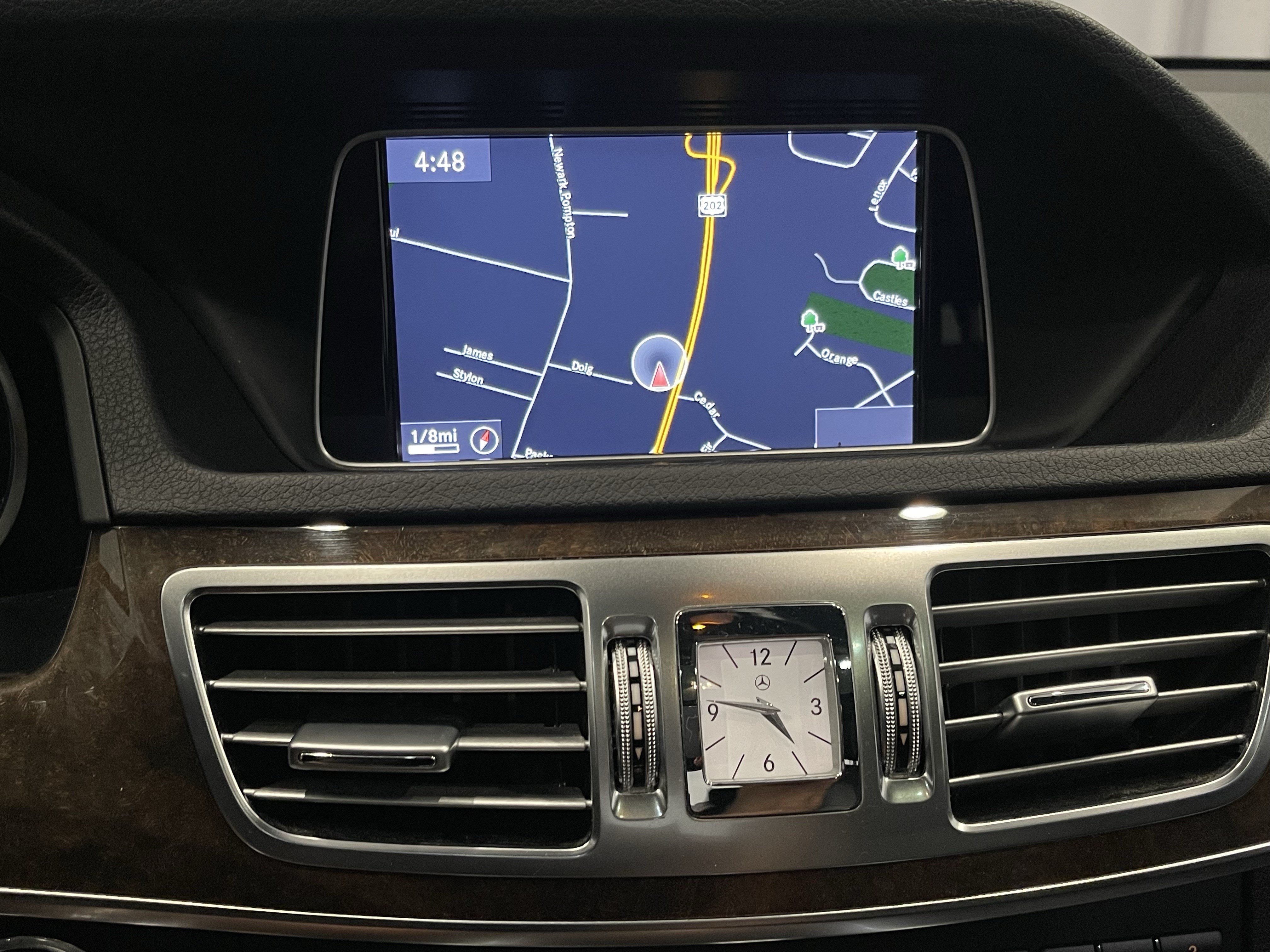 Used 2015 Mercedes-Benz E 350 4MATIC Sedan image 22