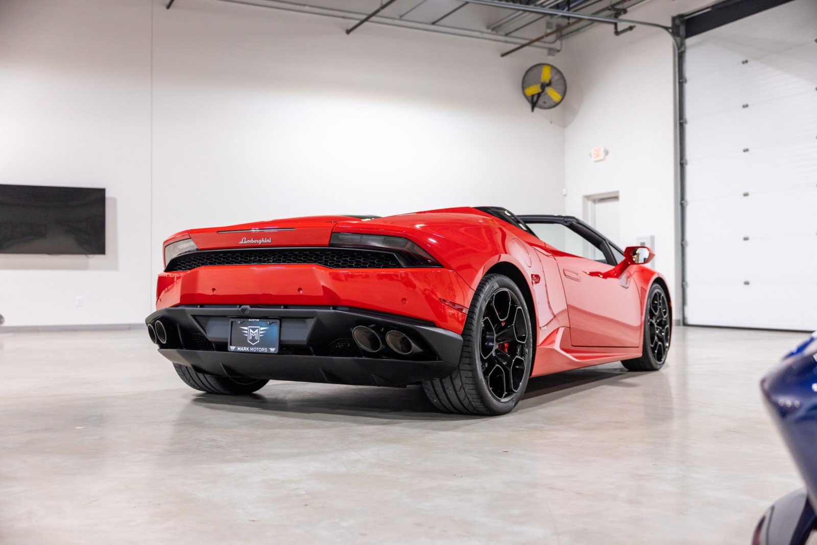 Used 2017 Lamborghini Huracan LP 610-4 image 4