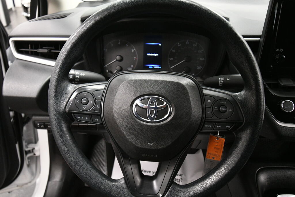 Certified 2025 Toyota Corolla LE image 12