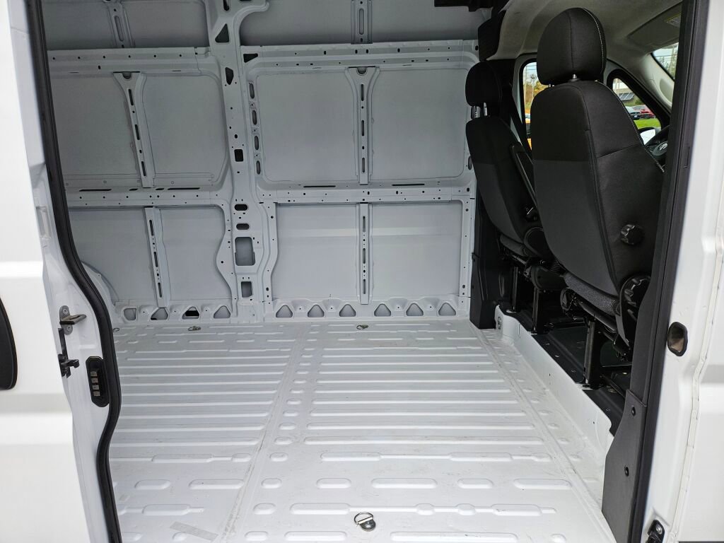 Used 2025 RAM ProMaster 2500 w/ Quick Order Package 22H SLT+ image 14