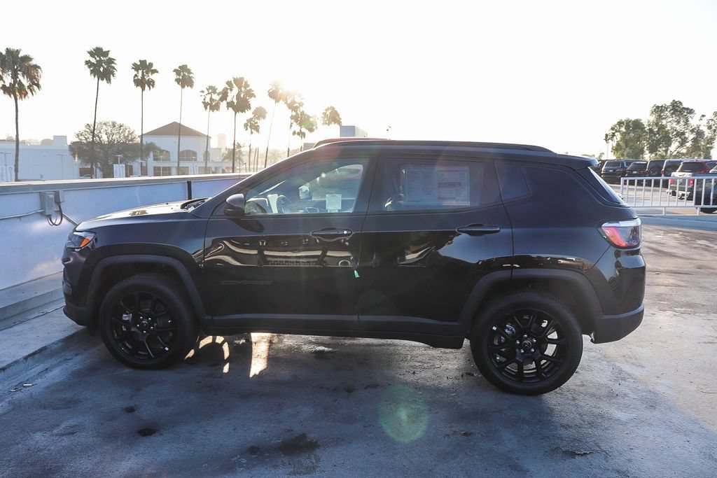 New 2026 Jeep Compass Latitude AWD/4WD image 14