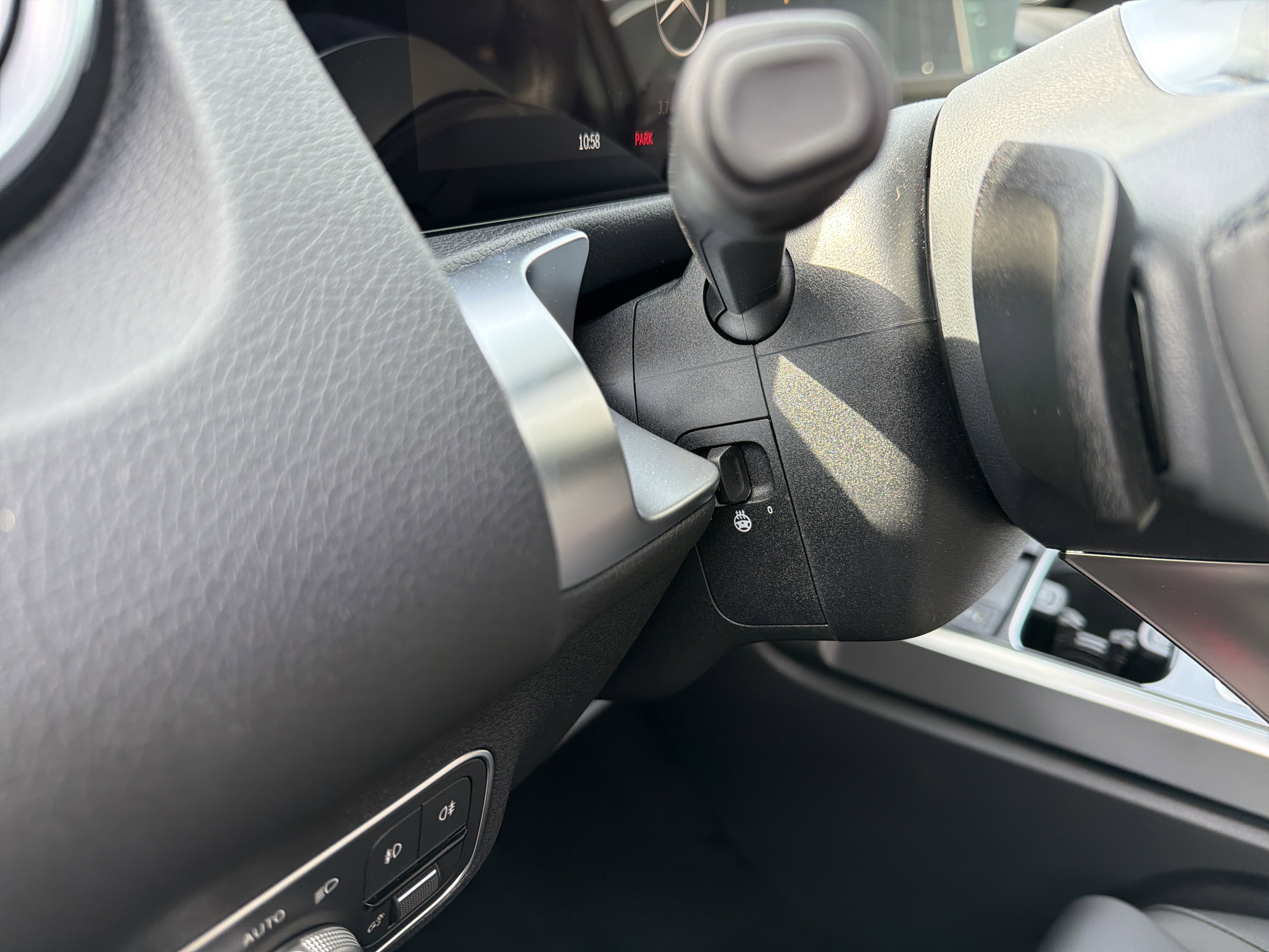 New 2026 Mercedes-Benz GLB 250 4MATIC image 16