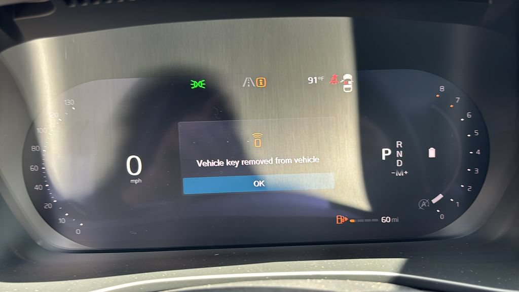 New 2026 Volvo XC40 B5 Plus w/ Climate Package AWD/4WD image 15