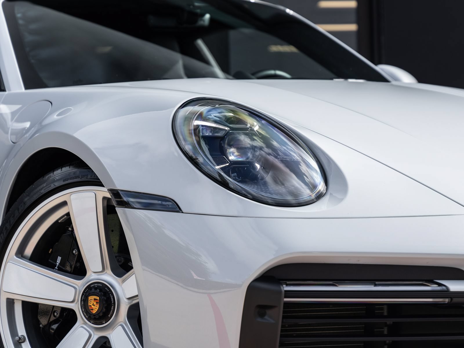 Certified 2025 Porsche 911 Turbo S AWD/4WD image 31