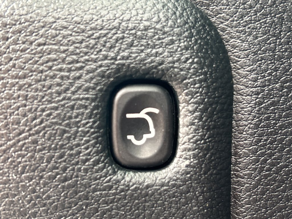 Used 2017 Jeep Grand Cherokee Limited AWD/4WD image 30