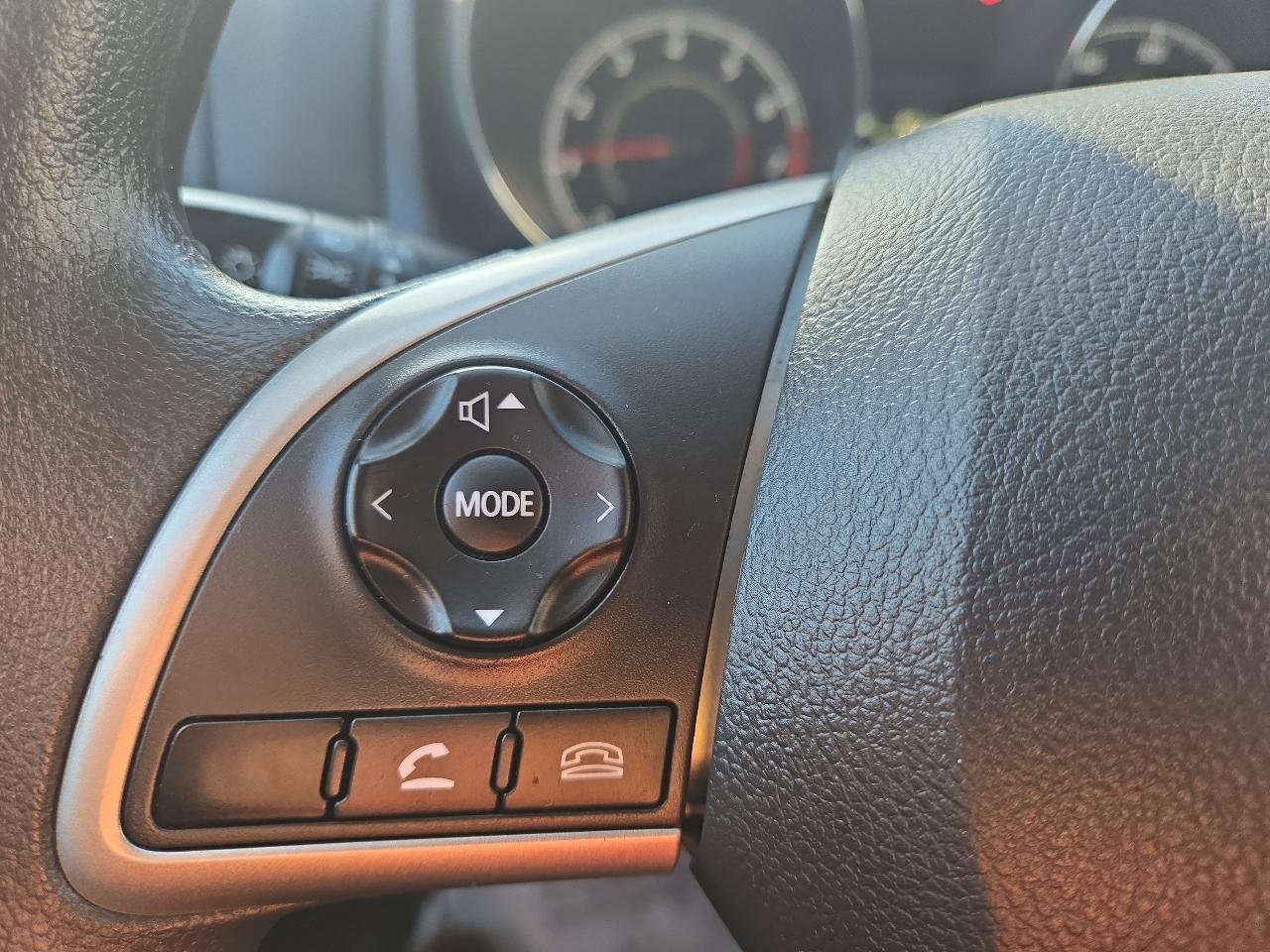 Used 2025 Mitsubishi Outlander Sport AWD image 14