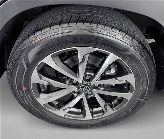 Certified 2025 Toyota Corolla Cross XLE image 8