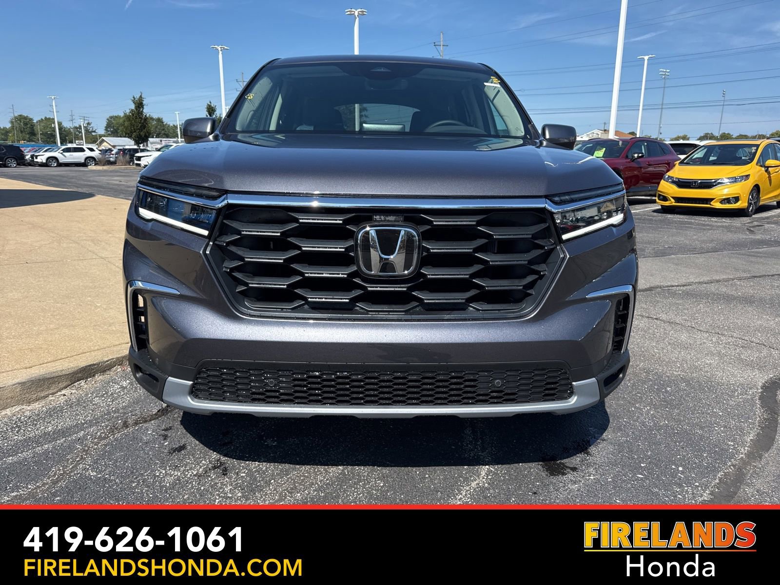 New 2025 Honda Pilot EX-L image 2