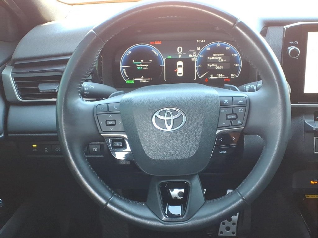 Used 2025 Toyota Camry XSE FWD image 21