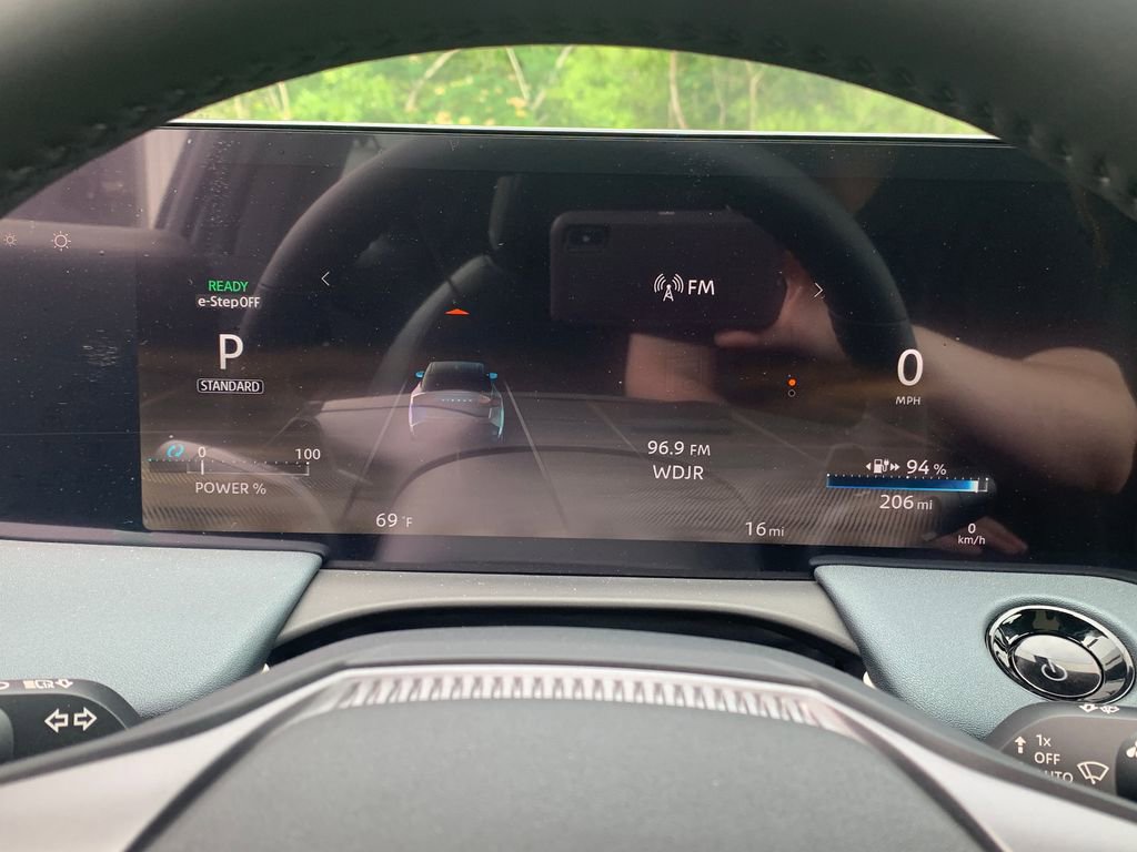 New 2026 Nissan Leaf Platinum+ FWD image 8